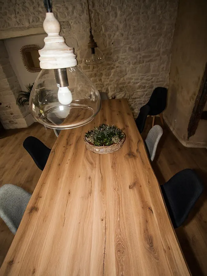 Maison D'Hotes Les Escures Acigné Bed & Breakfast