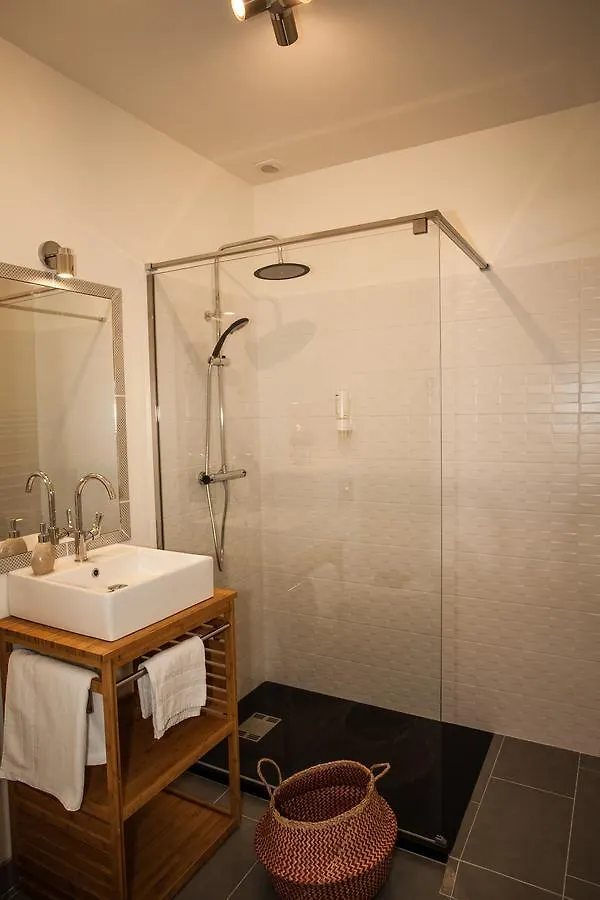Maison D'Hotes Les Escures Acigné Bed & Breakfast