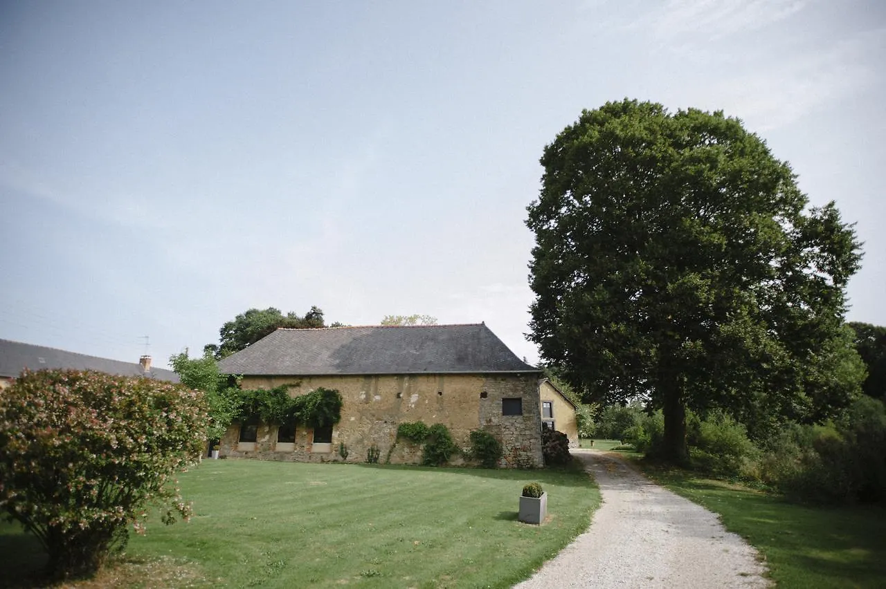 Maison D'Hotes Les Escures Acigné Bed & Breakfast